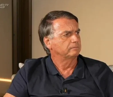 Termina hoje prazo para Bolsonaro apresentar defesa às acusações sobre golpe de Estado