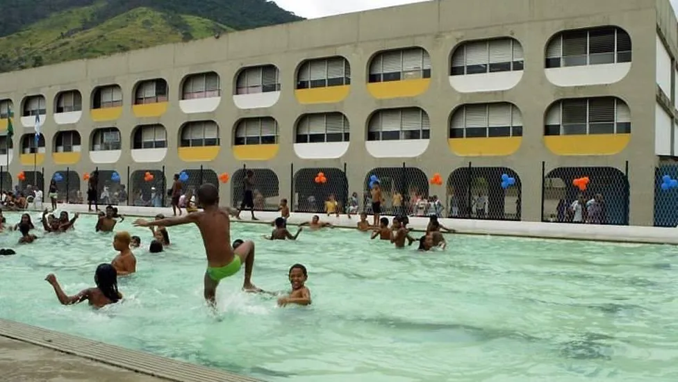 Cieps, escolas públicas de tempo integral criadas por Brizola e Darcy Ribeiro