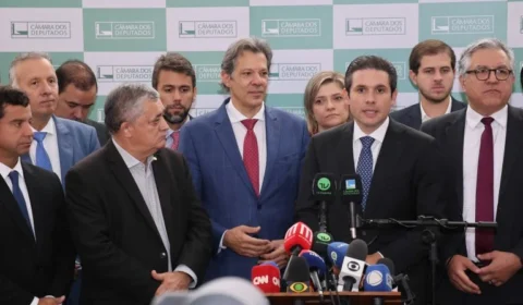 Entidades lançam manifesto contra o PL dos supersalários; proposta amplia privilégios