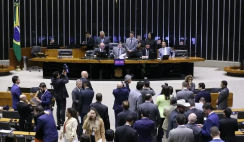 Oposição intensifica obstrução para pressionar Hugo Motta por anistia