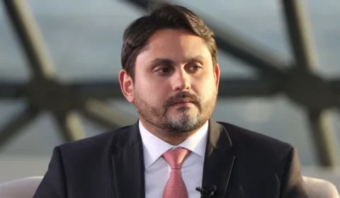 Juscelino Filho, ministro de Lula, decide pedir demissão após denúncia da PGR
