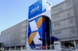 Caixa libera abono salarial para nascidos em março e abril
