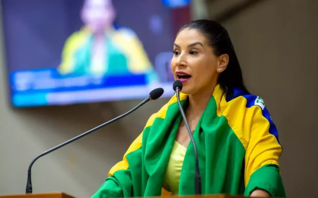 Vereadora bolsonarista no RS chama morte do papa de ‘limpeza espiritual’